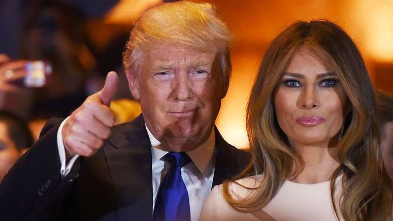 A primeira-dama americana Melania Trump teria chorado de tristeza com a vitória do marido, segundo o livro