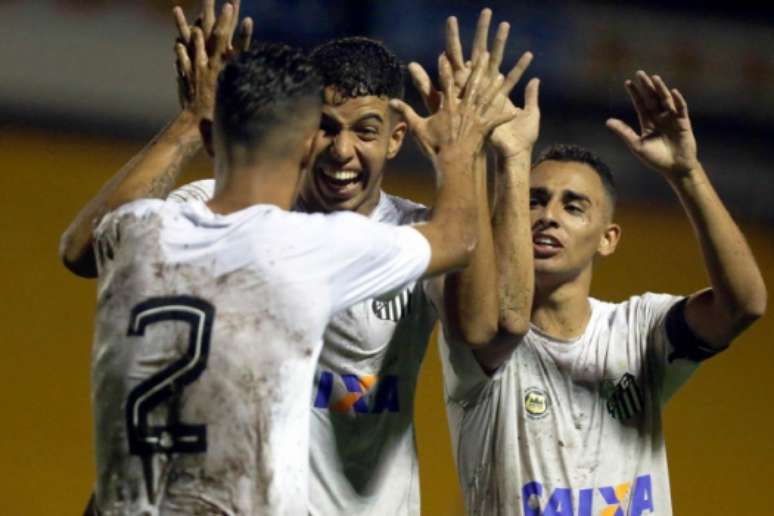 Santos venceu sua segunda partida na Copinha e garantiu vaga na próxima fase da competição (Foto: Pedro Ernesto)