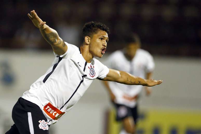 William, jogador do Corinthians, comemora seu gol durante partida contra o Corumbaense, válida pela primeira rodada do Grupo 17 da Copa São Paulo de Juniores 2018.