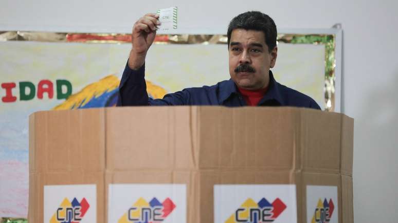O presidente Maduro parece tentado a adiantar a eleição para aproveitar o momento ruim da oposição