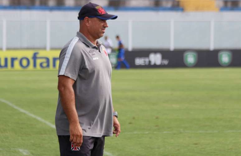 Marcus Alexandre destaca dificuldade do grupo e quer o Vasco concentrado (Foto: Carlos Gregório Jr/Vasco)