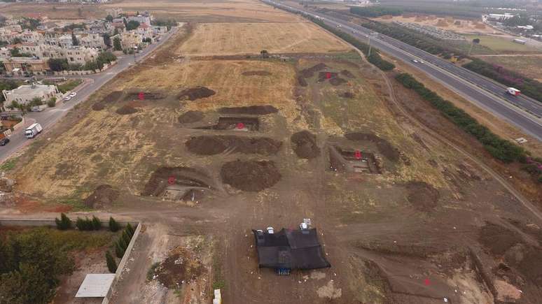 Local, próximo a uma estrada movimentada, foi 'incrivelmente preservado', segundo especialistas | Foto: Universidade de Tel Aviv