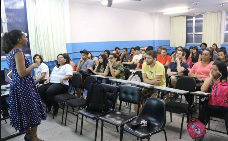 O reitor da instituição, Maximiliano Damas, disse que o centro universitário repudia os ataque e toma todas as medidas legais para impedir que os casos se repitam. 