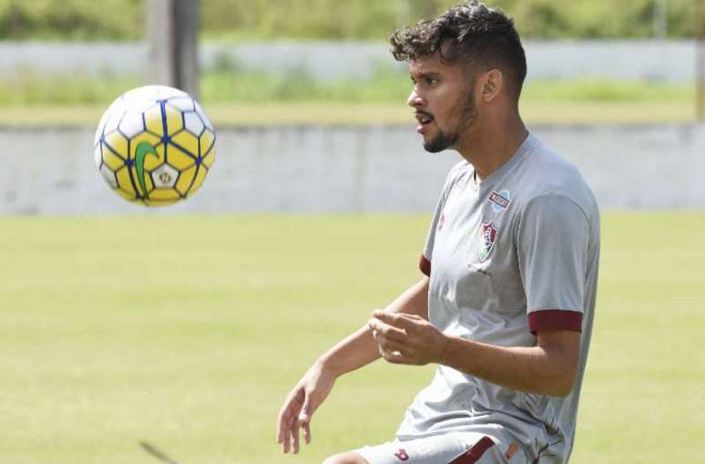 Scarpa vive imbróglio com o Fluminense (Foto: Mailson Santana/Divulgação)