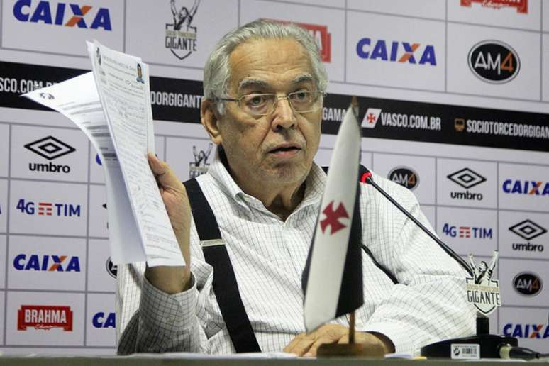 Eurico Miranda rebateu acusações de Julio Brant e negou denúncias (Foto: Paulo Fernandes/Vasco.com.br)