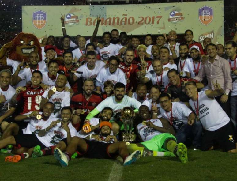 Vitória foi o campeão baiano de 2017 ao bater o Bahia na decisão do torneio (Foto: Mauricia da Matta/Vitória)
