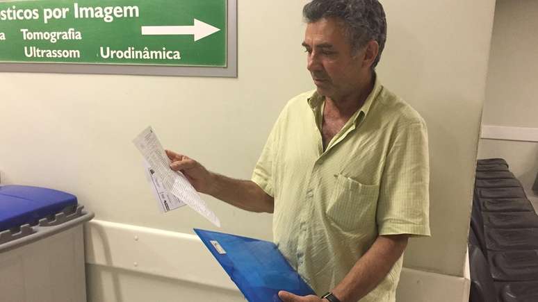 '&Eacute; um desespero', resume Raimundo Oliveira sobre sua jornada para conseguir passar por uma cirurgia urol&oacute;gica