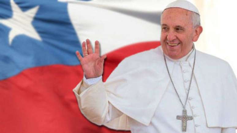 Igrejas são atacadas em protesto à viagem de Papa ao Chile