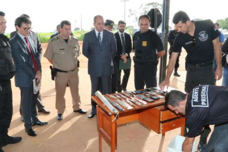 Em nova inspeção, policiais encontram armas, celulares e drogas no Complexo Prisional de Aparecida de Goiânia