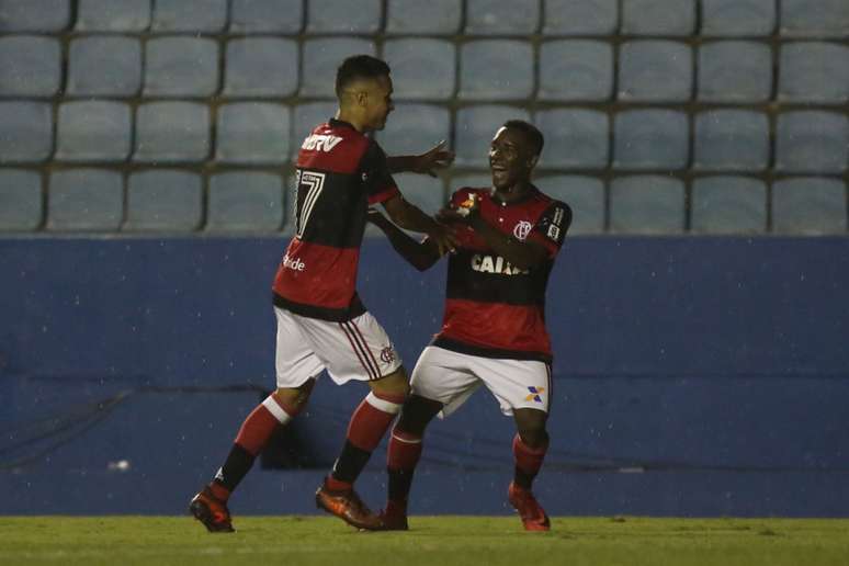 Flamengo vence e está garantido na terceira fase da Copa São Paulo de Futebol (Foto: Divulgação)