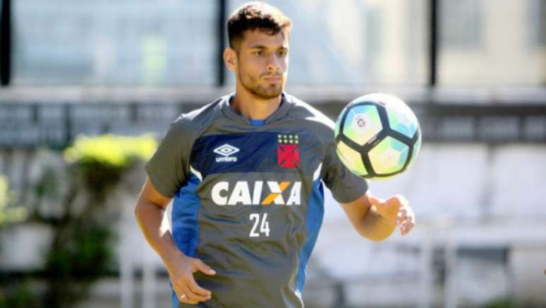 Guilherme Costa é cria da base do Vasco. Confira a seguir outras imagens na galeria especial do LANCE!