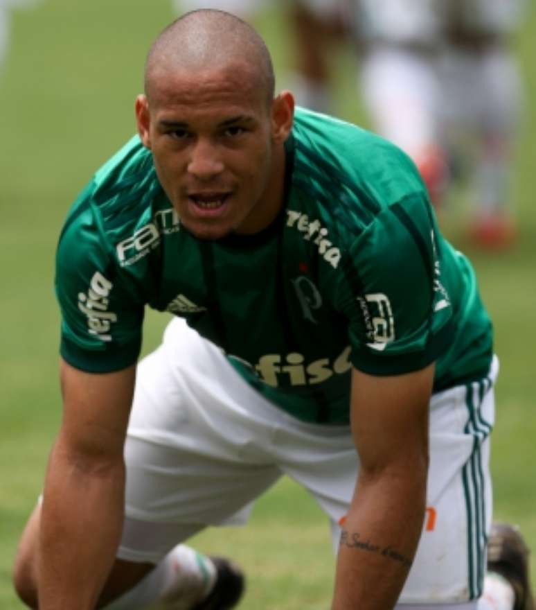 Gabriel Furtado imita um pitbull em Taubaté - FOTO: Fabio Menotti/Palmeiras