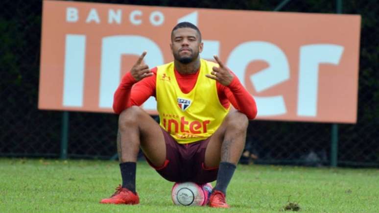 Júnior Tavares deve ser escalado como atacante no time que atuará em Sorocaba (Érico Leonan/saopaulofc.net)