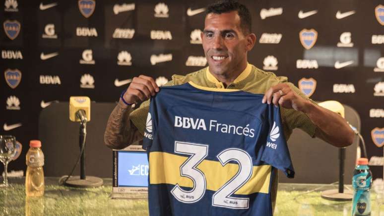 Tévez, em sua apresentação no Boca (Foto: AFP)