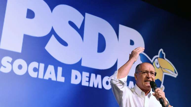 Alckmin terá de superar falta de carisma e se projetar melhor nacionalmente para conseguir vencer eleição, segundo especialistas