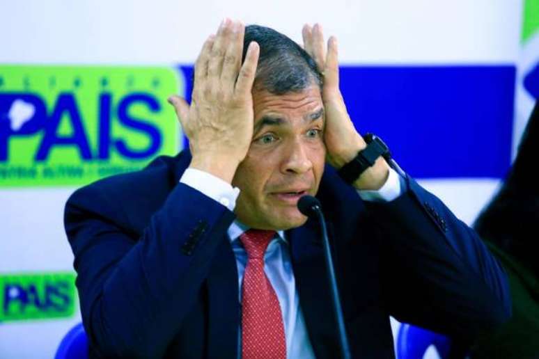 Ex-presidente Correa deixa partido que fundou no Equador