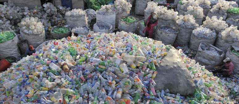 Menos de 30% do plástico produzido na União Europeia é reciclado.