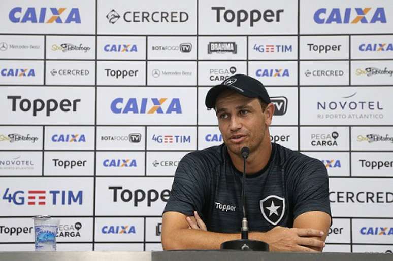 Felipe Conceição valorizou o empate em 2 a 2 (Foto: Vítor Silva/SSPress/Botafogo)