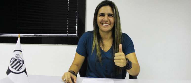 Emily Lima comanda o futebol feminino do Santos em 2018 (Foto: Divulgação)