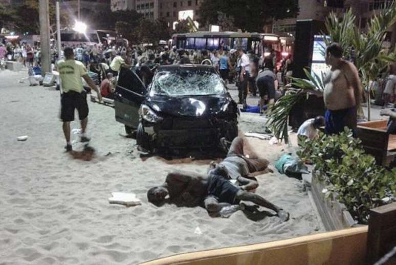 Rio de Janeiro – Na noite de ontem, um carro atropelou 17 pessoas no calçadão de Copacabana
