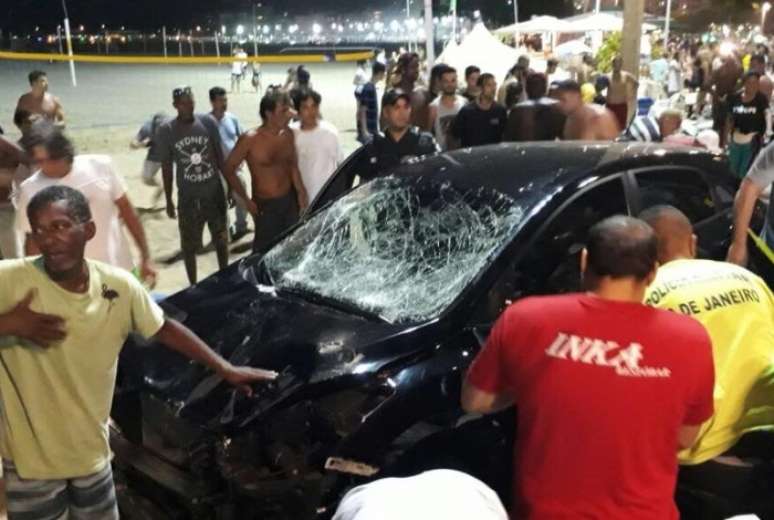 Acidente em Copacabana causa morte e deixa muitos feridos