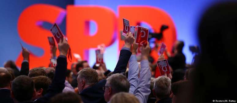 Júbilo após decisão de social-democratas em Bonn. Justificado?