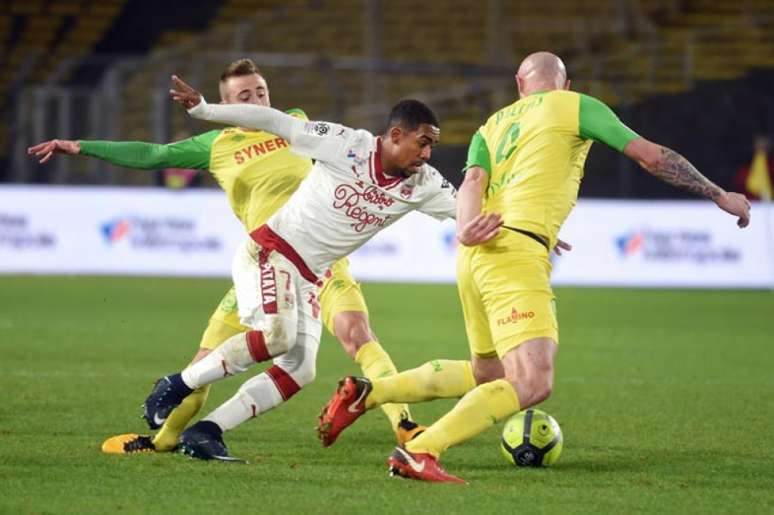 Malcom foi titular na vitória do Bordeaux sobre o Nantes por 1 a 0 (Foto: Jean-Sebastien Evrard / AFP)