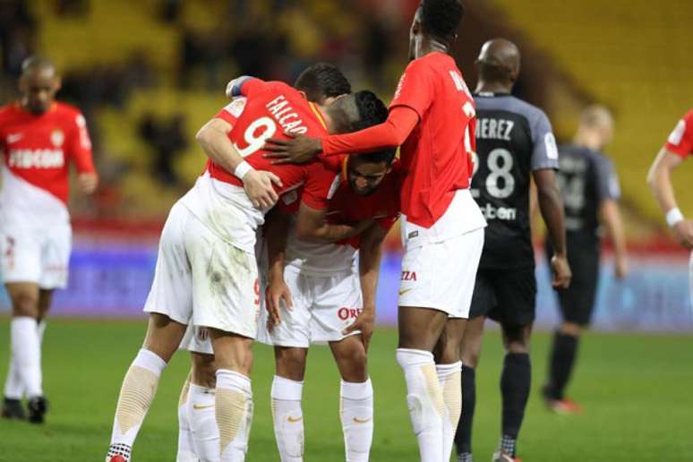 Jorge sentiu dores na coxa após marcar o primeiro gol do Monaco (Foto: Valery Hache / AFP)