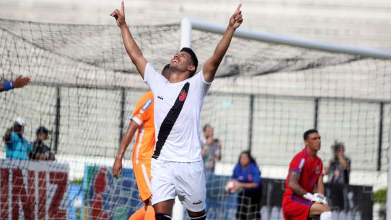 Andrés Rios fez o segundo gol do Vasco na partida contra o Nova Iguaçu (Foto: Paulo Fernandes/Vasco.com.br)