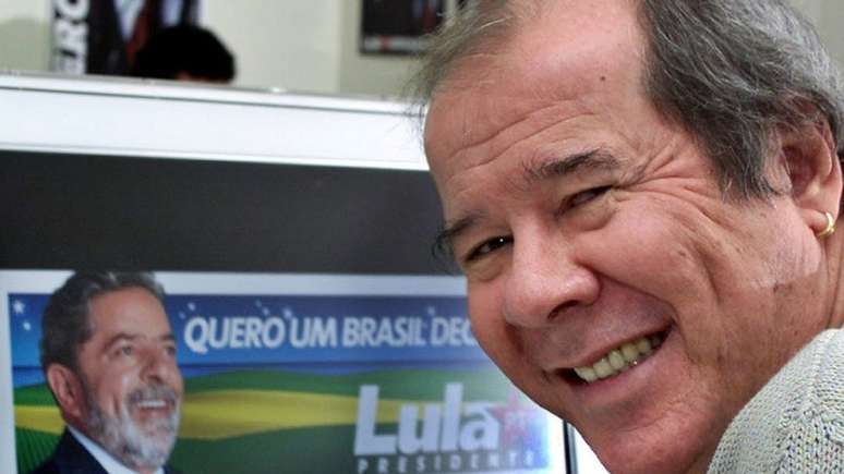 Campanha vitoriosa de Lula em 2002, chefiada por Duda Mendonça, investiu no conteúdo emotivo