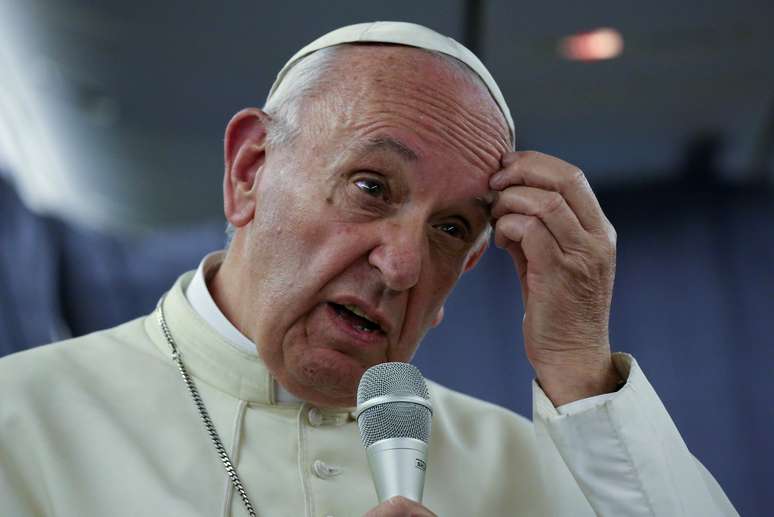 Papa Francisco durante entrevista coletiva a bordo do avião papal
22/01/2018 REUTERS/Alessandro Bianchi