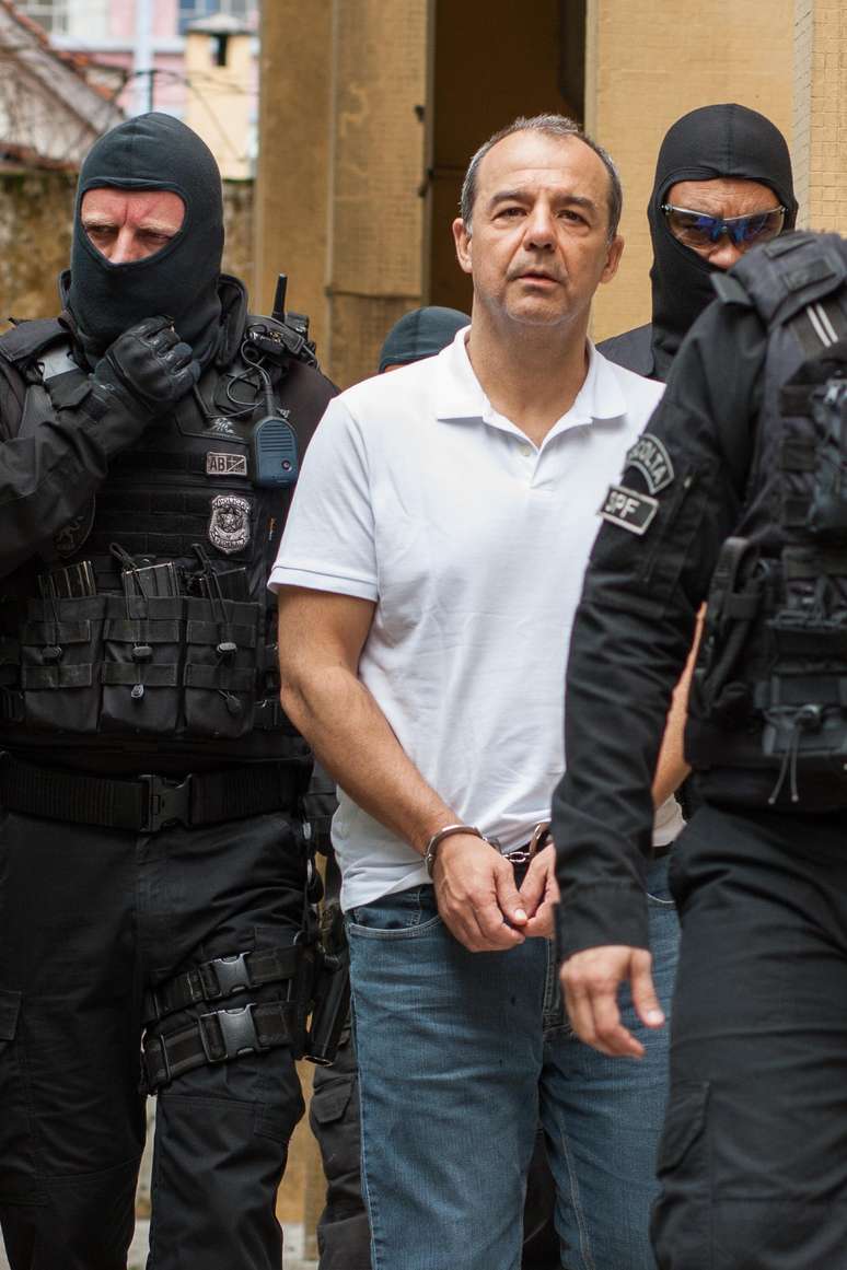 Cabral foi transferido no dia 18 de janeiro, após decisões da Justiça Federal do Rio de Janeiro e do Paraná. 