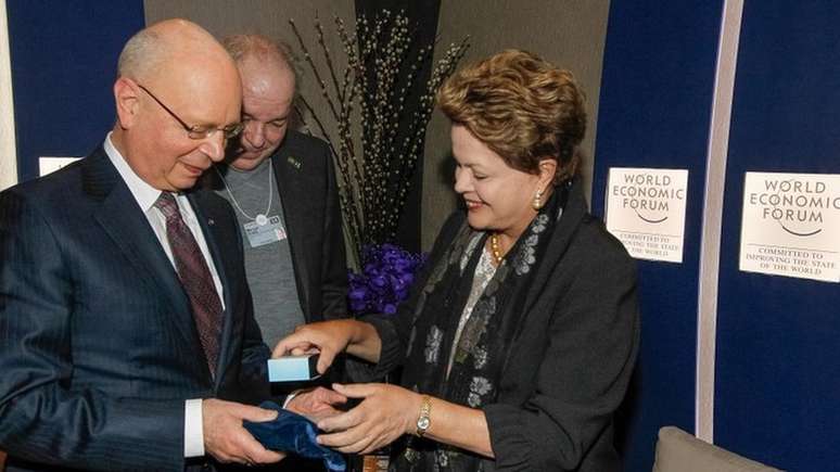 Dilma Rousseff com o fundador do WEF, Klaus Schwab, em 2014 | foto: Roberto Stuckert / Presidência da República