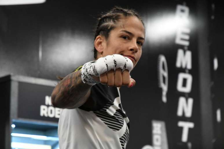 Ju Thai é atleta da categoria peso-palha feminino do UFC (FOTO: Divulgação/UFC)