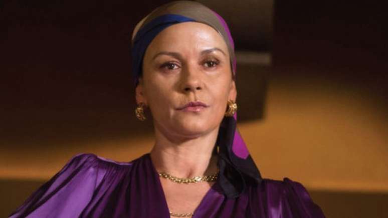 A galesa Catherine Zeta-Jones interpreta a traficante colombiana Griselda Blanco na série de TV 'A Madrinha da Cocaína' | Foto: Lifetime