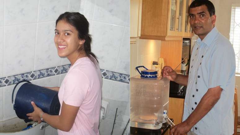 Na casa de Mohammed Allie, a filha Khadeeja ajuda a encher a cisterna do banheiro com água 'reciclada'