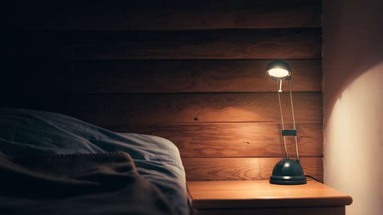 Noites mal dormidas aumentam as chances de hipertensão e problemas cardiovasculares, de acordo com médicos