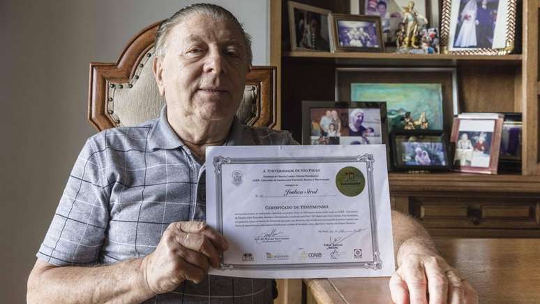 Strul trabalhou como ambulante quando chegou ao Brasil | Foto: Gui Christ