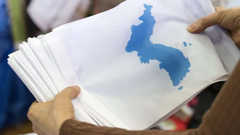 Poss&iacute;vel bandeira da Coreia unificada?
