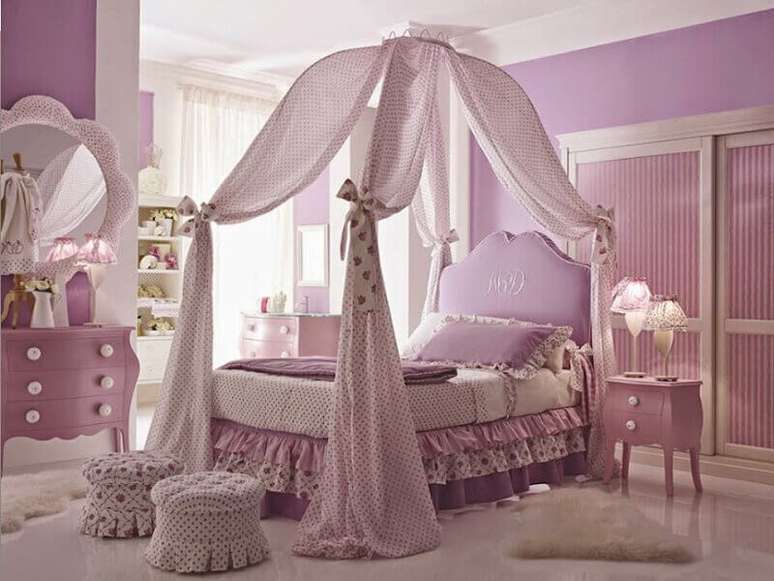 19. O quarto de princesa pode ser de várias cores, o lilás por exemplo, garante uma decoração linda no quarto da sua princesa