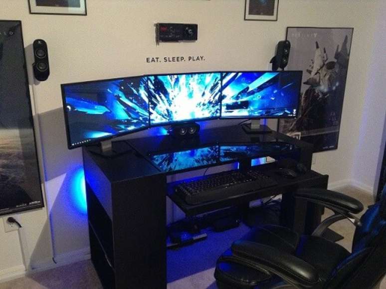 Pc Gamer, Setup Gamer, O Sonho De Qualquer Gamer.  Game room lighting,  Gamer room diy, Computer gaming room