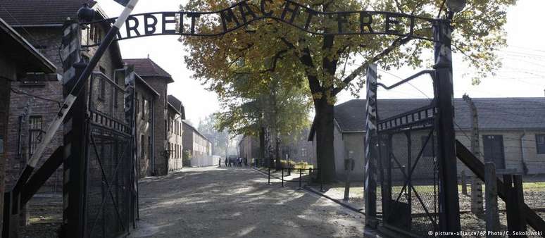 Na Segunda Guerra, mais de um milhão de pessoas morreram no campo de extermínio de Auschwitz, na Polônia ocupada