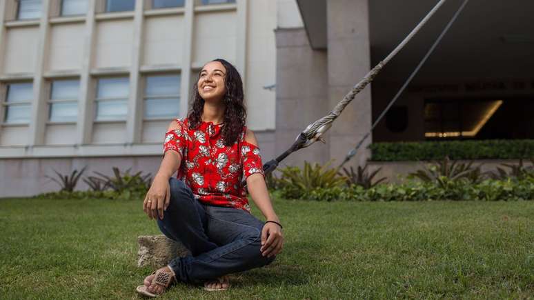 'Muita gente n&atilde;o teve as mesmas oportunidades', diz a jovem | Foto: Ricardo Borges/BBC Brasil