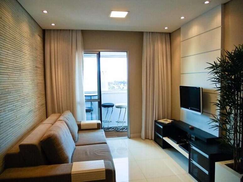 70. A casa decorada com pedra canjiquinha fica muito bonita e sofisticada