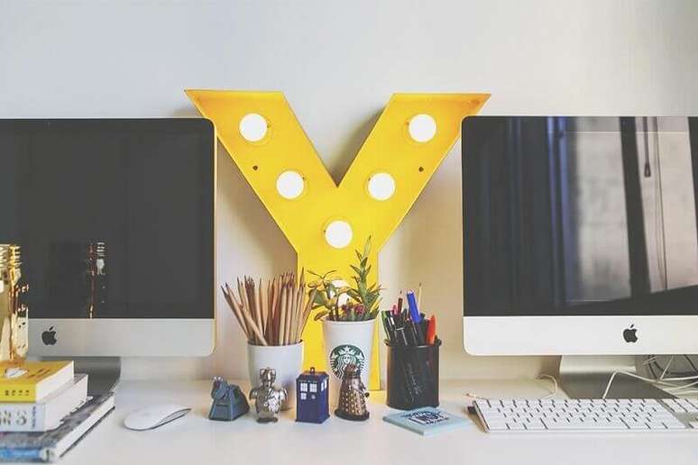 16. Lumin&aacute;rias divertidas podem ajudar a incrementar a decora&ccedil;&atilde;o de casas