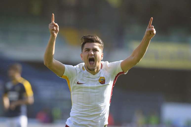 Under, de 20 anos, chegou ao seu segundo gol na temporada, o primeiro no Calcio (Foto: Reprodução / Twitter)