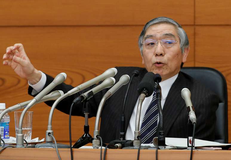 Presidente do banco central do Japão, Haruhiko Kuroda, durante coletiva de imprensa em Tóquio 23/01/2018 REUTERS/Kim Kyung-Hoon