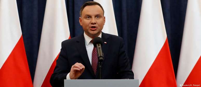 "Não se pode falar em nenhum caso de uma responsabilidade sistemática da Polônia no Holocausto", afirmou Andrzej Duda
