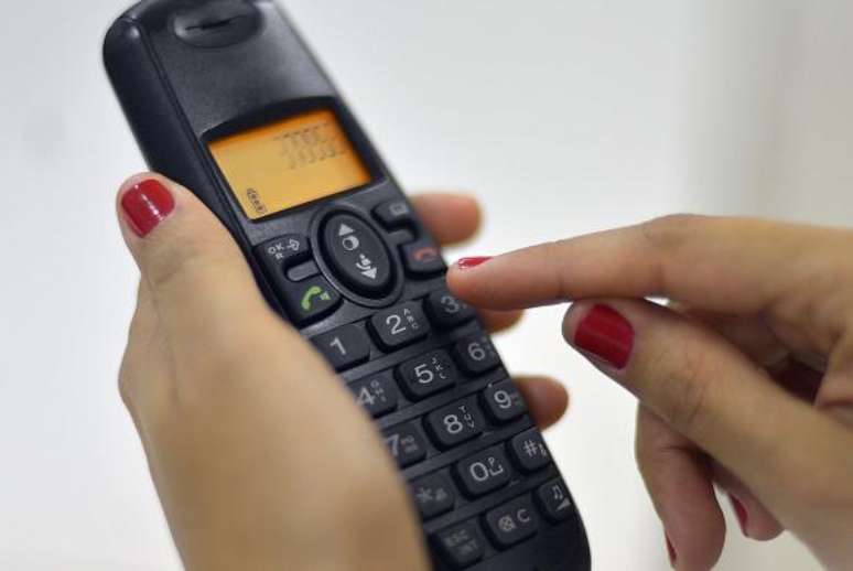 Ligações locais e interurbanas de telefones fixos para celulares custarão menos a partir do dia 25 próximo