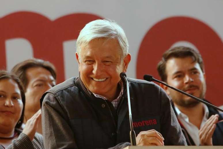 Candidato &agrave; Presid&ecirc;ncia do M&eacute;xico Andr&eacute;s Manuel L&oacute;pez Obrador durante evento na Cidade do M&eacute;xico 17/12/2017 REUTERS/Ginnette Riquelme